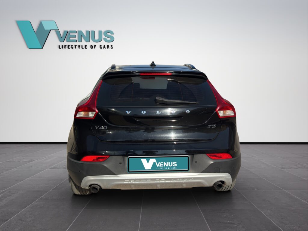 Volvo V40 Cross Country T3 Automatic 2017  - 13
